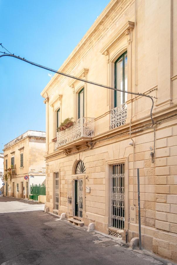 Il Garbino Suite And Apartment Lecce Exterior foto