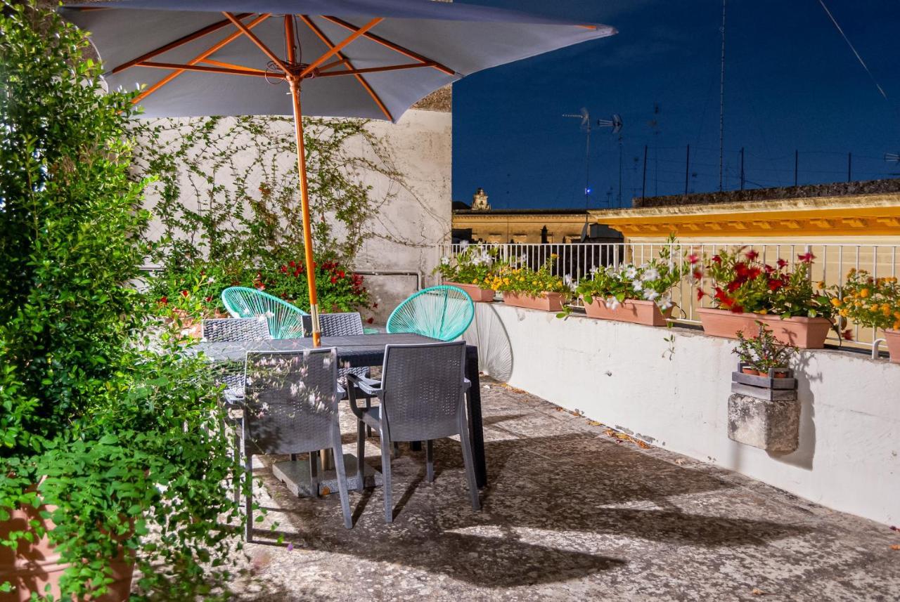 Il Garbino Suite And Apartment Lecce Exterior foto