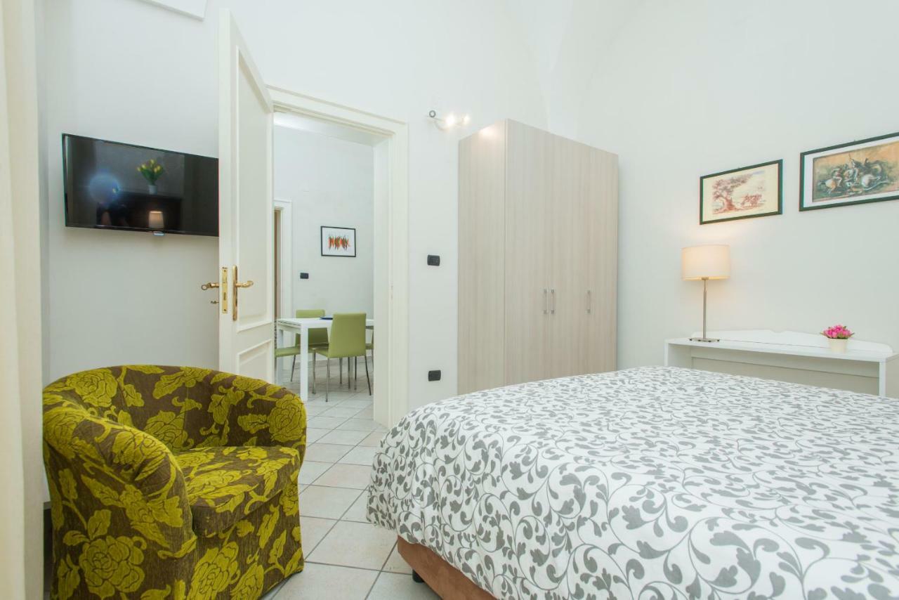 Il Garbino Suite And Apartment Lecce Exterior foto